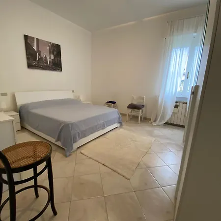 Delizioso Vicinissimo Al Mare Lägenhet